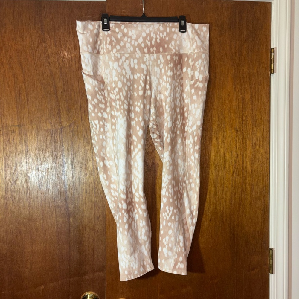 Fabletics Beige And White Patterned Leggings - image 2